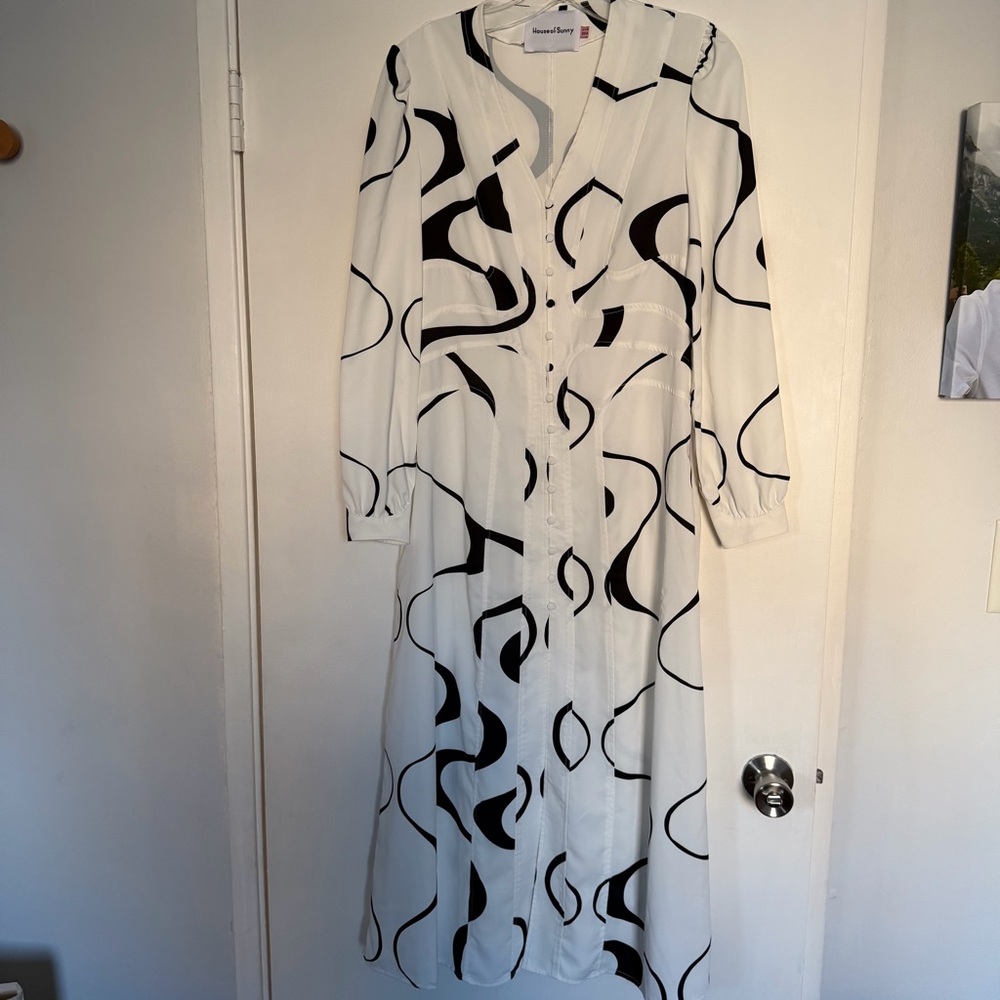 House of Sunny Long Sleeve Dress